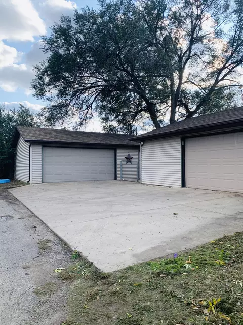 1514 5th Ave W, Williston, ND 58801 photo 25