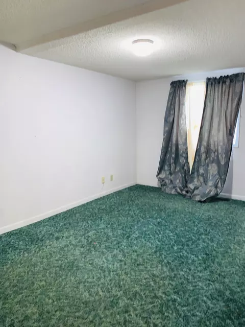 1514 5th Ave W, Williston, ND 58801 photo 6