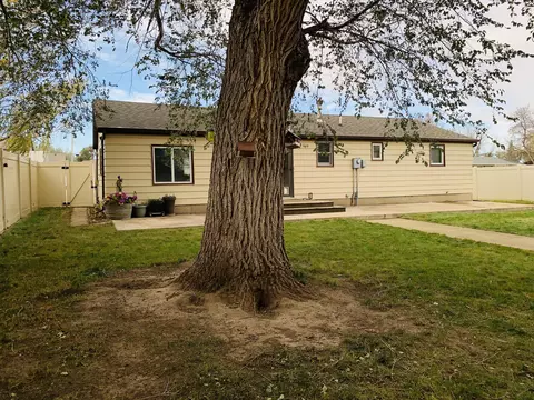 1514 5th Ave W, Williston, ND 58801 photo 24