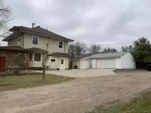 603 18th St E, Williston, ND 58801 photo 2