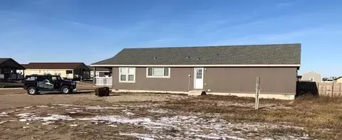 5606 Lukenbill Ave, Williston, ND 58801 photo 3