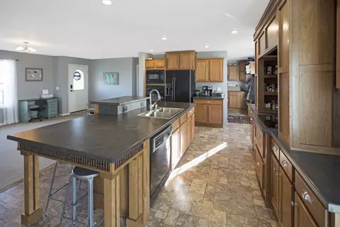 5747 133rd Ave NW, Williston, ND 58801 photo 7