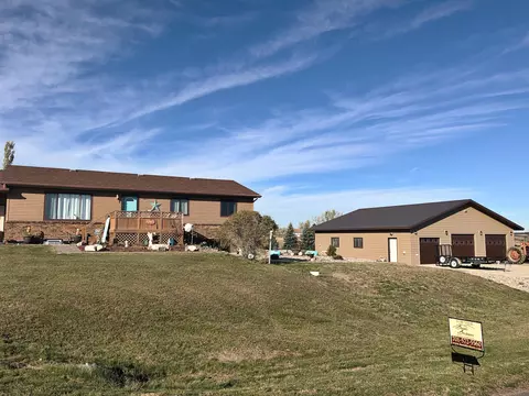 5041 132 Trl NW, Williston, ND 58801 photo 1