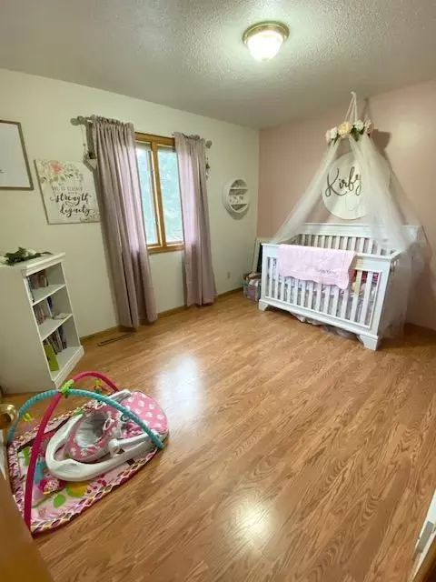 2316 17th Cir W, Williston, ND 58801 photo 12