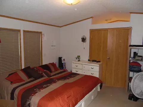 705 27th St W, Williston, ND 58801 photo 9