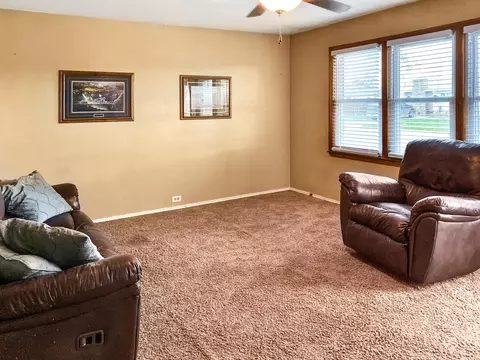 1710 Hillside Ct, Williston, ND 58801 photo 6