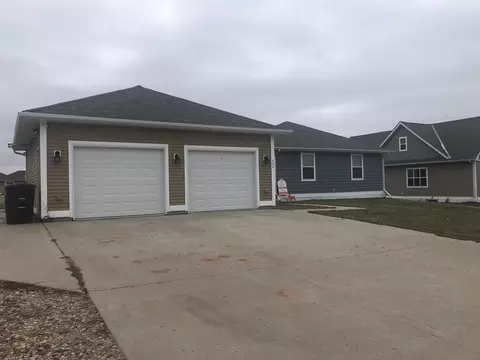 404 9th Ave SE, Stanley, ND 58784 photo 3