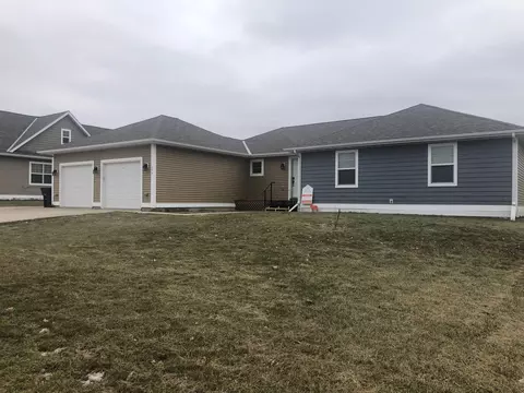 404 9th Ave SE, Stanley, ND 58784 photo 2