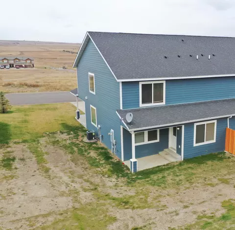 5824 Anna Ave, Williston, ND 58801 photo 3