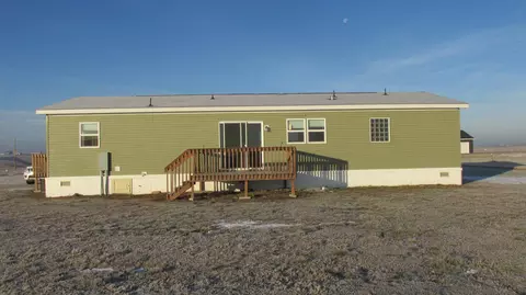 4838 Knoll Ave, Williston, ND 58801 photo 3