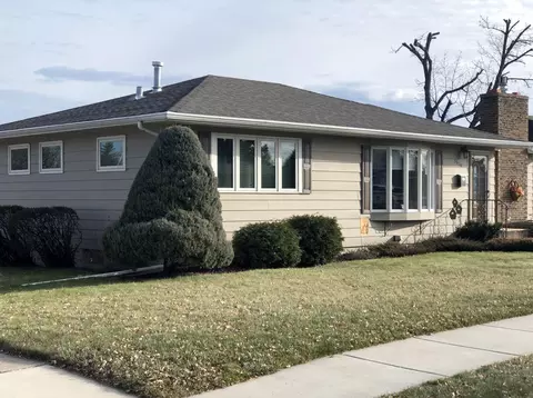 1514 9th Ave W, Williston, ND 58801 photo 3