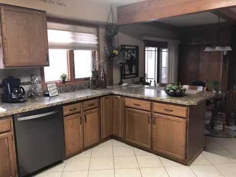 1514 9th Ave W, Williston, ND 58801 photo 9