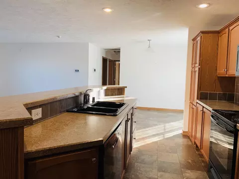 5463 Laurice Ave, Williston, ND 58801 photo 12