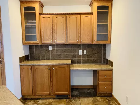 5463 Laurice Ave, Williston, ND 58801 photo 10