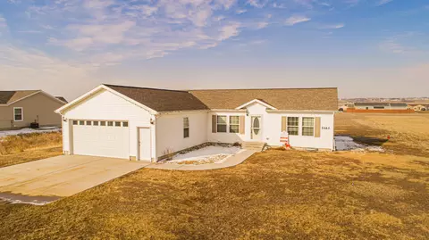 5463 Laurice Ave, Williston, ND 58801 photo 1
