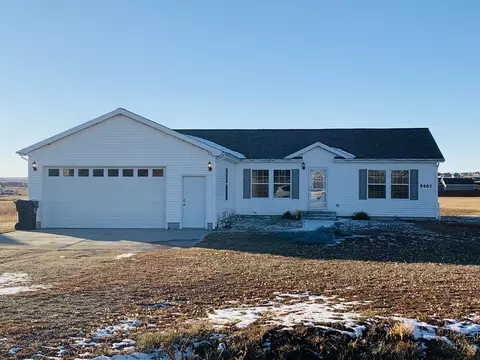 5463 Laurice Ave, Williston, ND 58801 photo 2