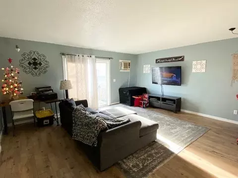 1807 31st St W, Williston, ND 58801 photo 4