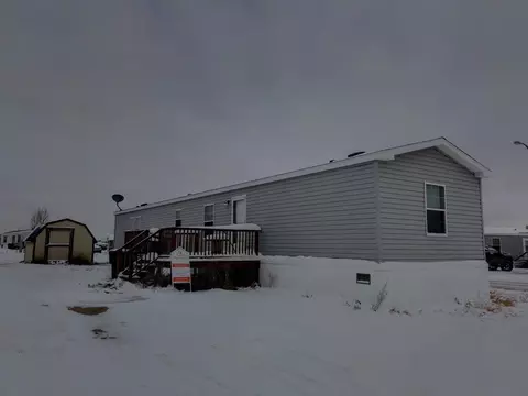 2202 36th Ter, Williston, ND 58801 photo 1