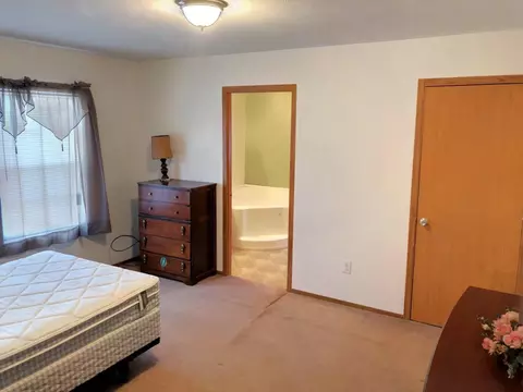 2202 36th Ter, Williston, ND 58801 photo 5