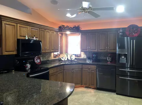 1001 22nd St E, Williston, ND 58801 photo 11