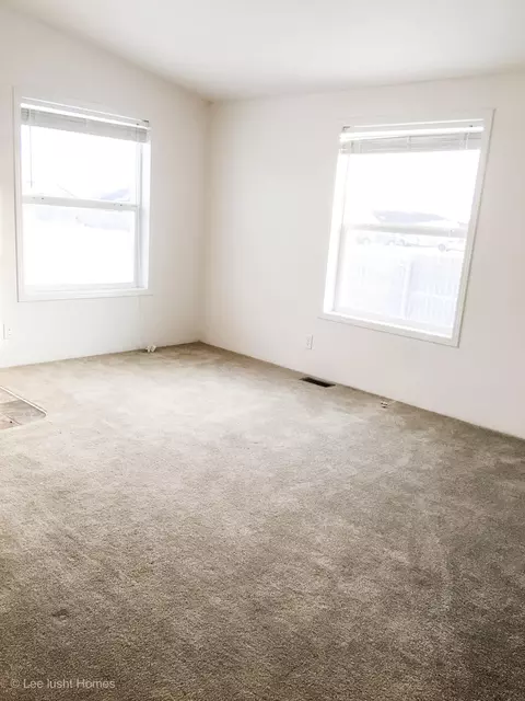 5622 Stoneview Ave, Williston, ND 58801 photo 3