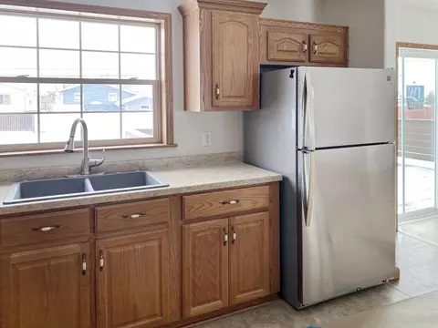 1808 University Ave, Williston, ND 58801 photo 9