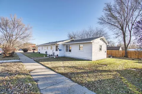 301303 10th St W, Williston, ND 58801 photo 1