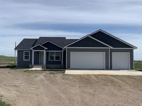 13348 River Meadow St, Williston, ND 58801 photo 1