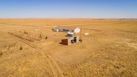 14252 52nd St NW, Williston, ND 58801 photo 25
