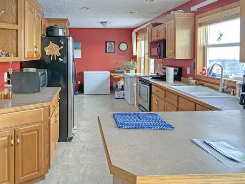 14252 52nd St NW, Williston, ND 58801 photo 14