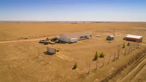 14252 52nd St NW, Williston, ND 58801 photo 1