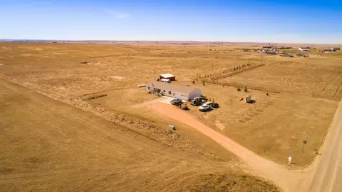 14252 52nd St NW, Williston, ND 58801 photo 3