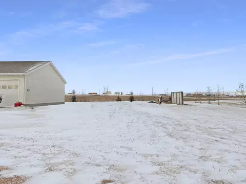 14252 52nd St NW, Williston, ND 58801 photo 7