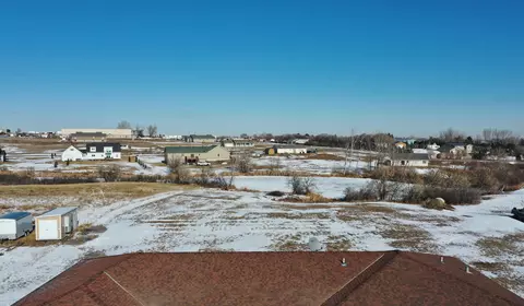14033 Lakeview Dr, Williston, ND 58801 photo 41
