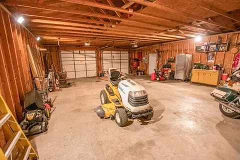 71 73rd St E, Williston, ND 58801 photo 32