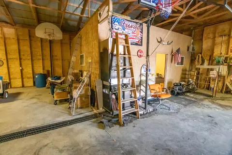 71 73rd St E, Williston, ND 58801 photo 36