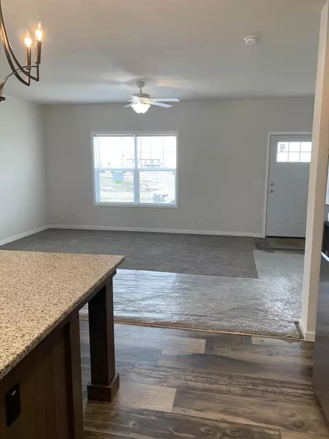 14721 Mortenson St, Williston, ND 58801 photo 5