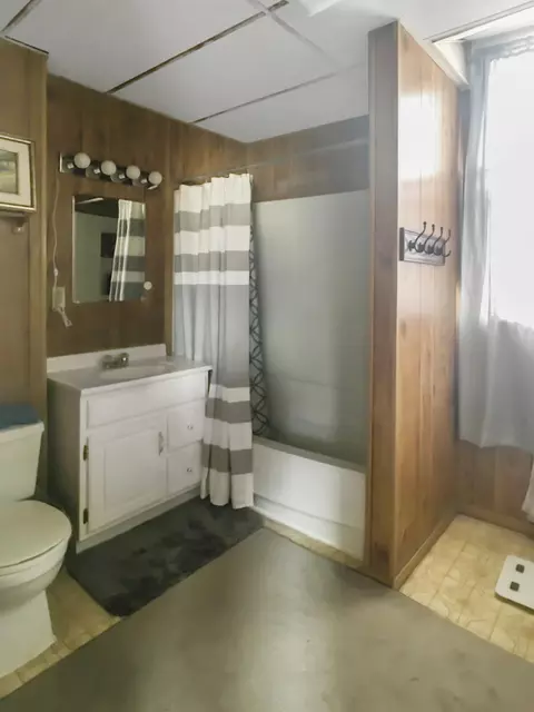 816 4th Ave W, Williston, ND 58801 photo 11