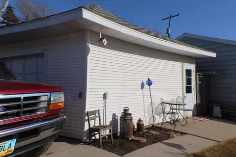 618 1st Ave E, Williston, ND 58801 photo 24