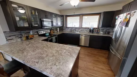 1106 13th Ave W, Williston, ND 58801 photo 5