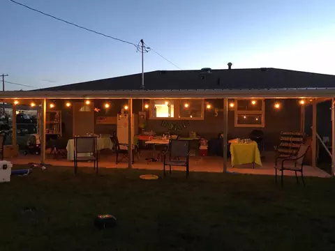 1106 13th Ave W, Williston, ND 58801 photo 2
