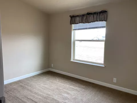 5503 Kingston Ave, Williston, ND 58801 photo 17