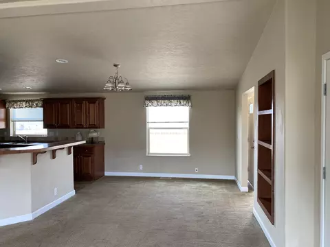 5503 Kingston Ave, Williston, ND 58801 photo 20