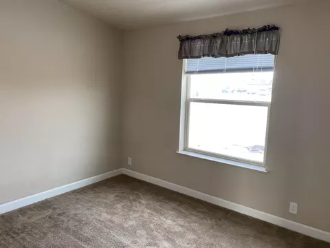 5503 Kingston Ave, Williston, ND 58801 photo 5