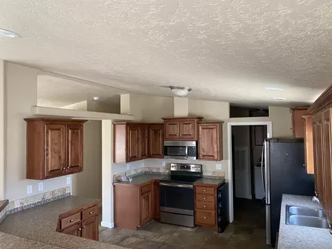 5503 Kingston Ave, Williston, ND 58801 photo 12