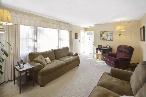 1610 10th St W, Williston, ND 58801 photo 4