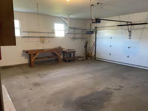 1708 Rose Ln, Williston, ND 58801 photo 27