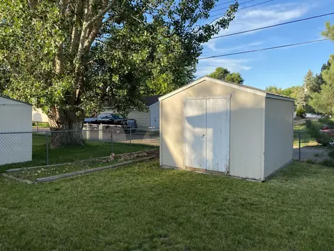1708 Rose Ln, Williston, ND 58801 photo 6