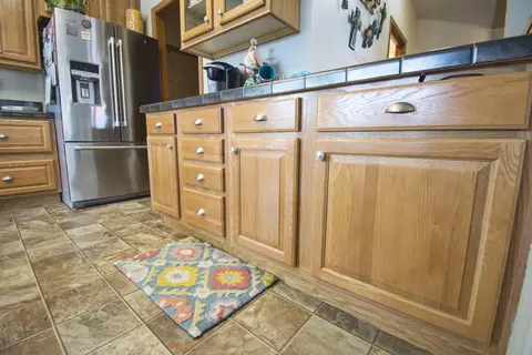 1703 30th St W, Williston, ND 58801 photo 21