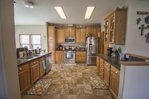 1703 30th St W, Williston, ND 58801 photo 13